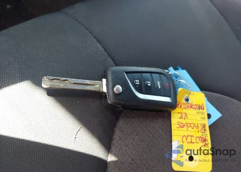 2023 Toyota Camry Le z USA, uszkodzony, nr VIN 4T1C11BK5PU086628